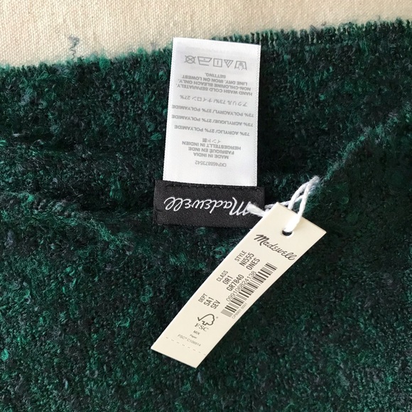 NWT Madewell chunky knit scarf deep green nubbly beauty. XXL wrap with fringe - Picture 7 of 9